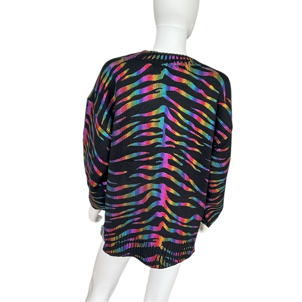 AND THE WHY oversized metallic paint accent sweater
S/M, M/L combo size - Picture 11 of 12